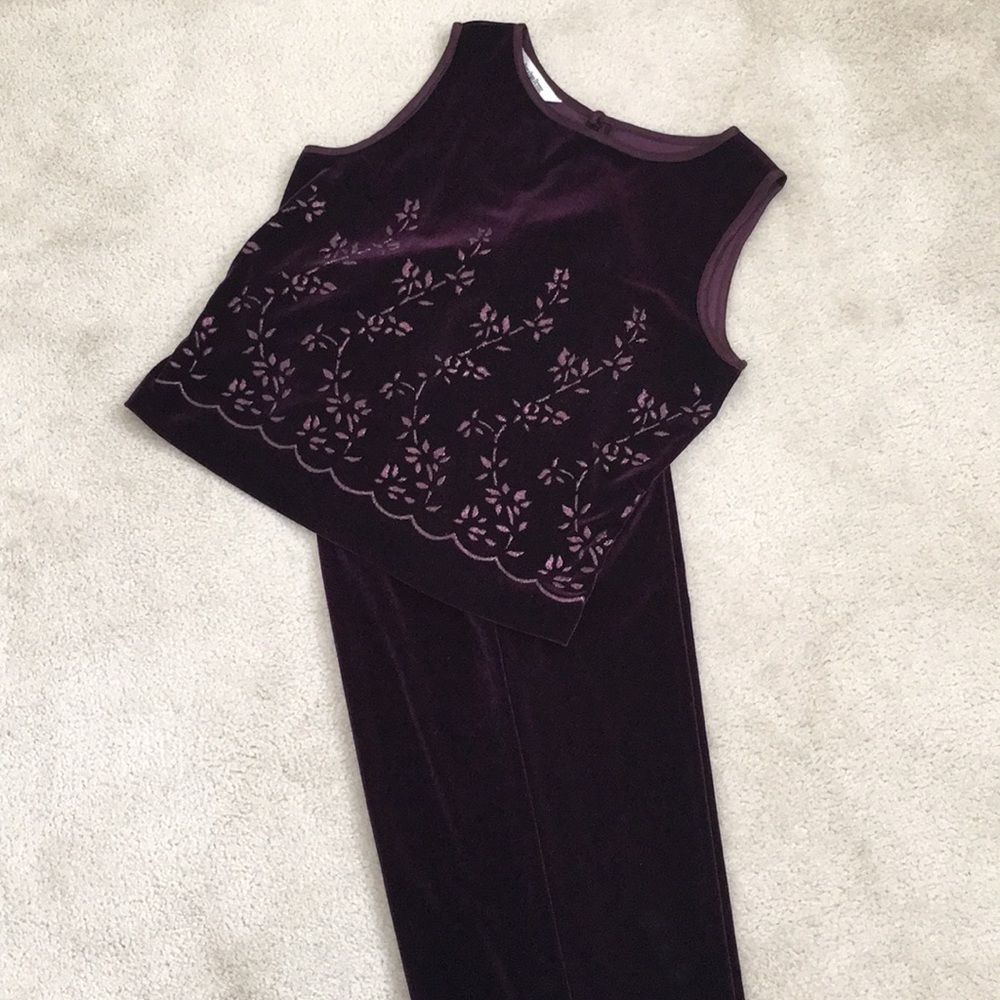 Elegant Sleeveless Top / Pants Set